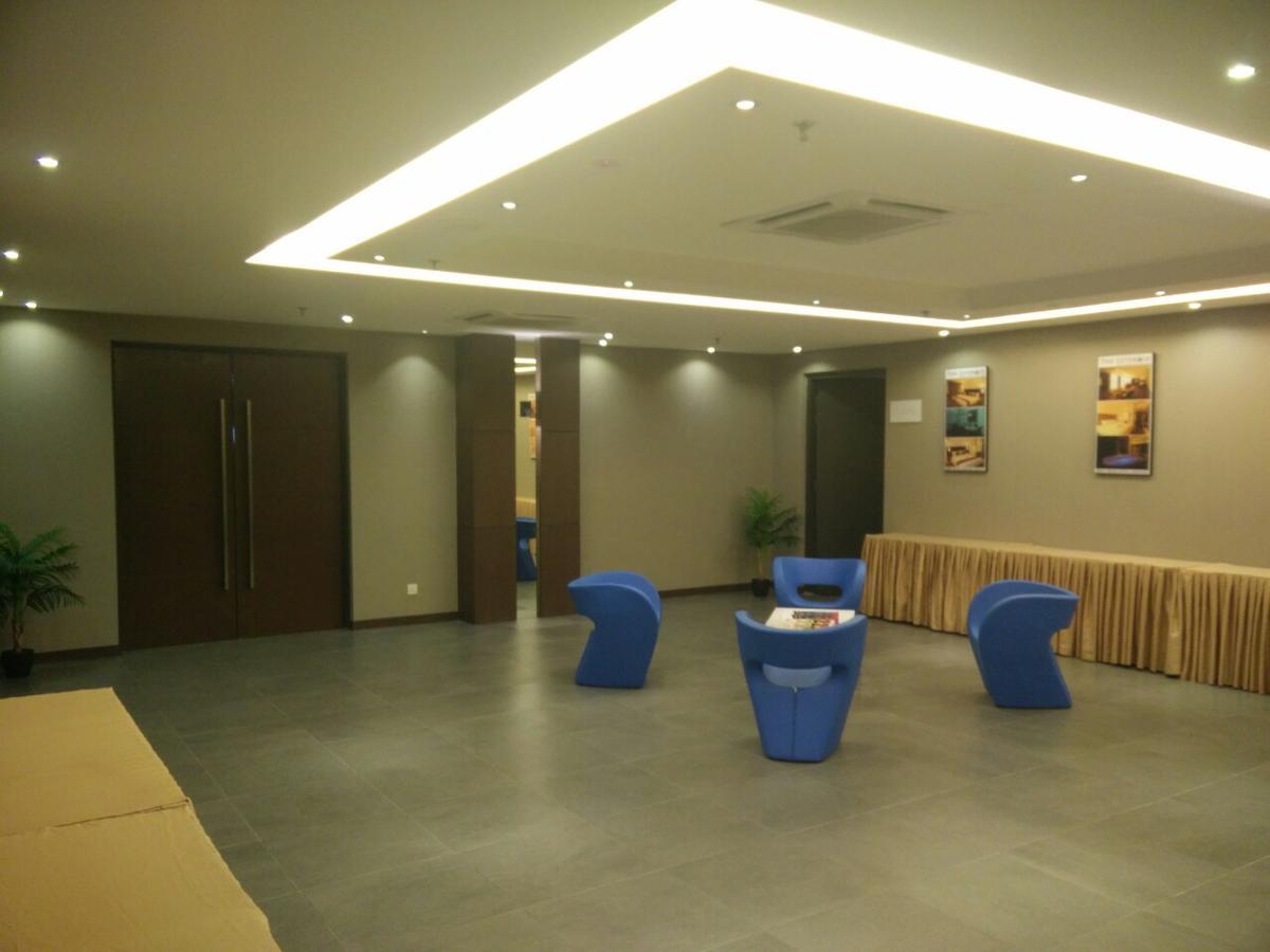 เดอะ เลฟเวอเรจ บิสซิเนส เต็ล Hotel ยะโฮร์บาห์รู ภายนอก รูปภาพ