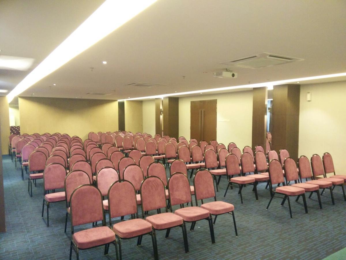เดอะ เลฟเวอเรจ บิสซิเนส เต็ล Hotel ยะโฮร์บาห์รู ภายนอก รูปภาพ