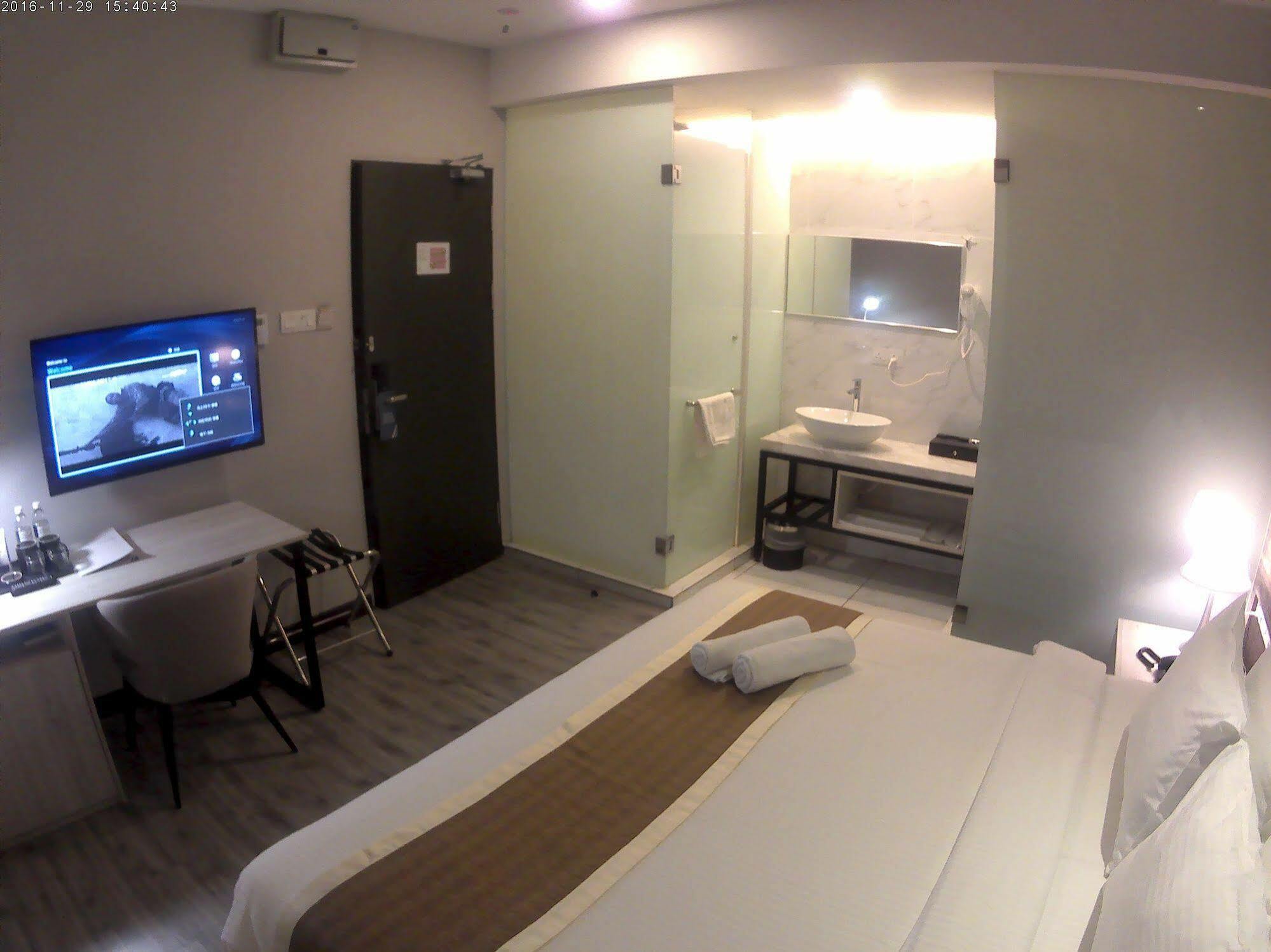 เดอะ เลฟเวอเรจ บิสซิเนส เต็ล Hotel ยะโฮร์บาห์รู ภายนอก รูปภาพ