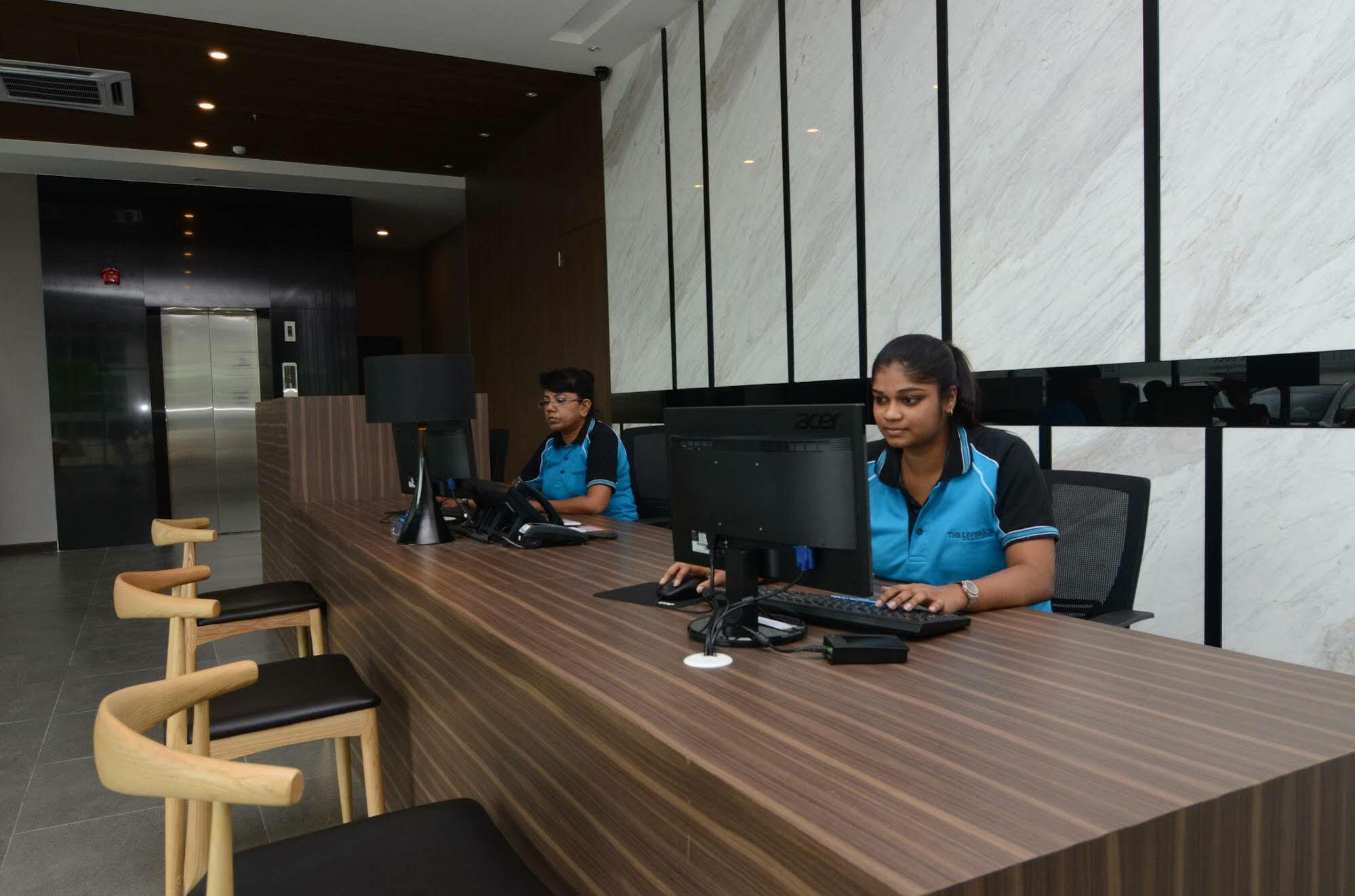 เดอะ เลฟเวอเรจ บิสซิเนส เต็ล Hotel ยะโฮร์บาห์รู ภายนอก รูปภาพ